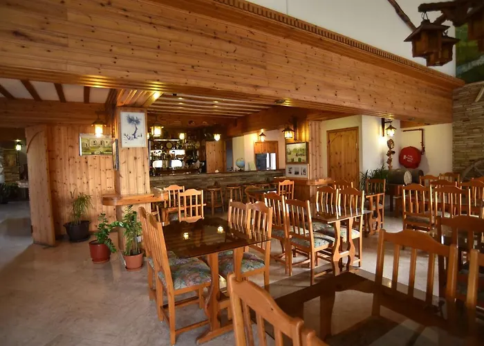 إيليسو 2* لارنكا