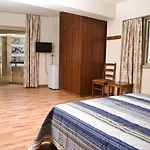 Elysso 2* Larnaca