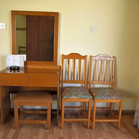 Hotel Elysso 2*
