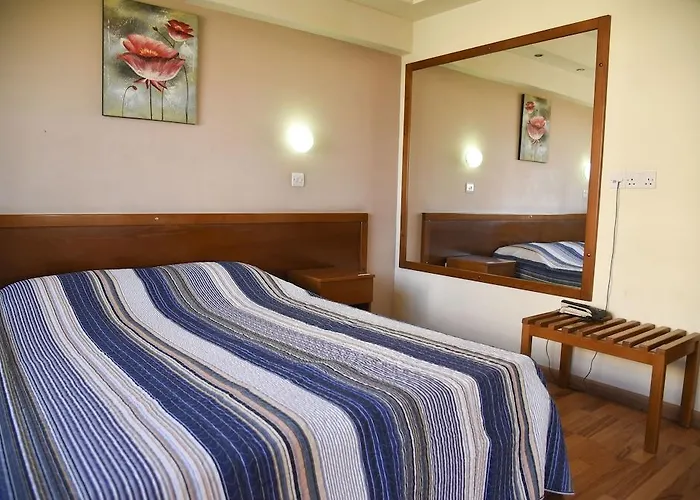 Elysso 2* לרנקה